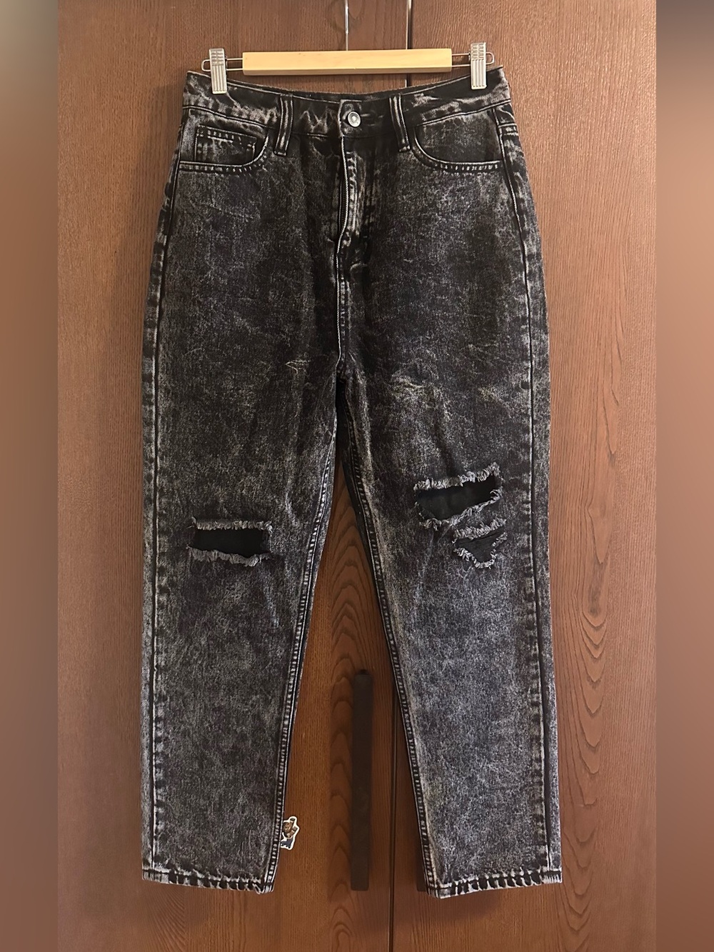 YOGA JEANS Malia Relaxed Black Acid Wash Distressed Jeans | Size 26